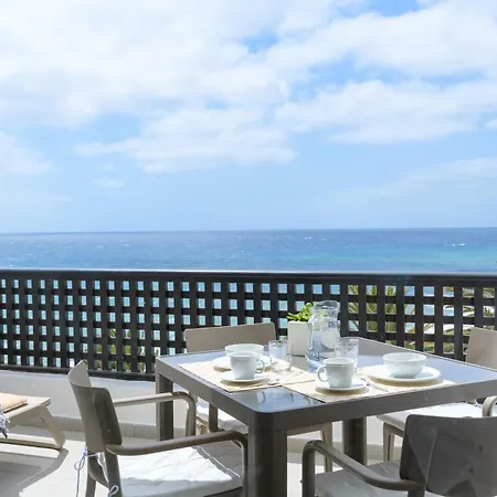 Penthouse Over The Sea *