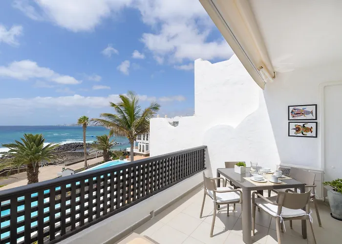 아파트 Penthouse Over The Sea *